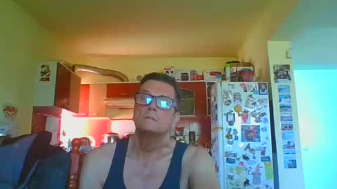 Snapshot of ulmeni4 chatting on 4, 5, 2026 ulmeni4 online show from 4, 5, 2026