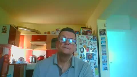 Snapshot of ulmeni4 chatting on 11, 5, 2026 ulmeni4 online show from 11, 5, 2026