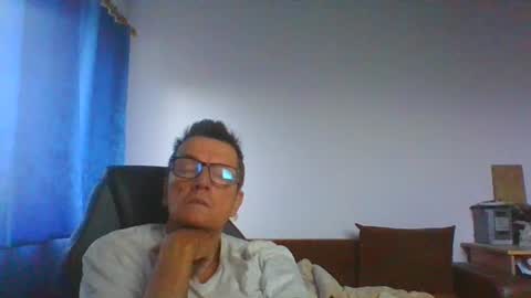 Snapshot of ulmeni4 chatting on 16, 6, 2026 ulmeni4 online show from 16, 6, 2026