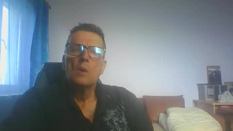 Snapshot of ulmeni7 chatting on 29, 10, 2025 ulmeni7 online show from 29, 10, 2025