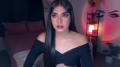 Snapshot of ultimatesexytrans chatting on 7, 2, 2025 Alex online show from 7, 2, 2025