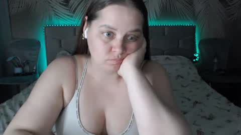 Snapshot of ulystar chatting on 15, 5, 2026 Ulyana online show from 15, 5, 2026
