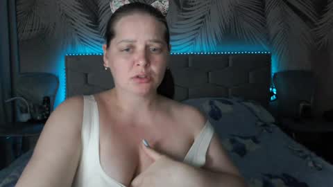 Snapshot of ulystar chatting on 7, 7, 2026 Ulyana online show from 7, 7, 2026