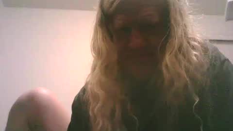umbrado online show from 23, 10, 2025