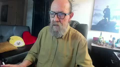 Snapshot of uncle_hottiecb chatting on 2, 6, 2026 Uncle Hottie online show from 2, 6, 2026
