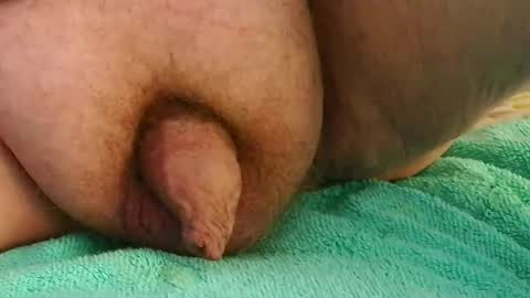 Snapshot of uncut_small_bi chatting on 23, 12, 2025 uncut_small_bi online show from 23, 12, 2025