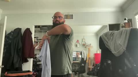 uncutbeard129840 online show from 16, 4, 2026