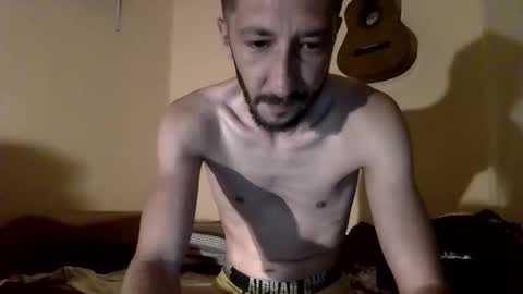 Snapshot of underguy19 chatting on 20, 9, 2025 underguy19 online show from 20, 9, 2025