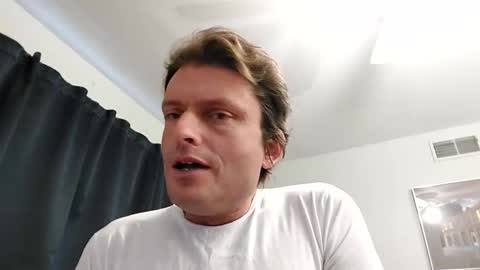 Snapshot of undress_me_ chatting on 10, 4, 2026 undress me online show from 10, 4, 2026