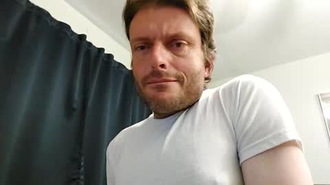 Snapshot of undress_me_ chatting on 18, 4, 2026 undress me online show from 18, 4, 2026