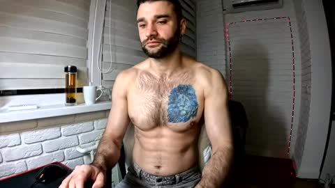 Snapshot of unnknow2024 chatting on 15, 4, 2026 SlavaVibes online show from 15, 4, 2026