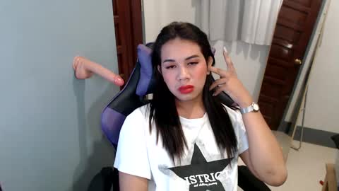 Vee online show from 1, 1, 2025