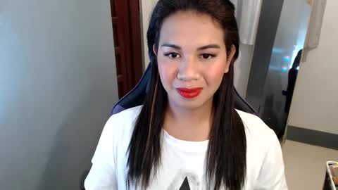 Vee online show from 2, 1, 2025