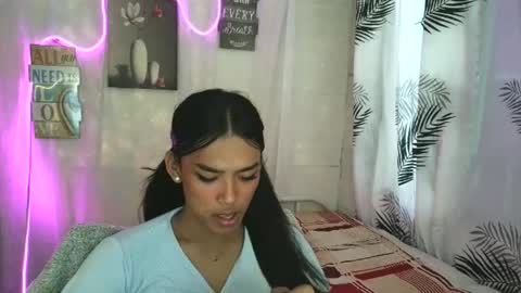 ur_dazzlingmorenaxx online show from 6, 4, 2026