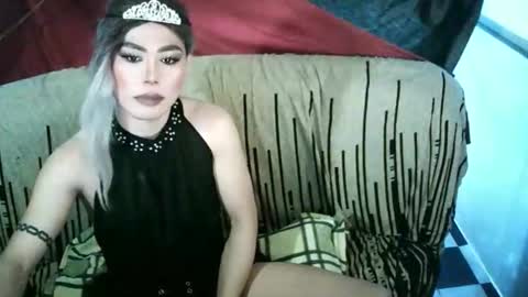 Snapshot of ur_dominatrix chatting on 19, 4, 2026 MISS ANNA online show from 19, 4, 2026