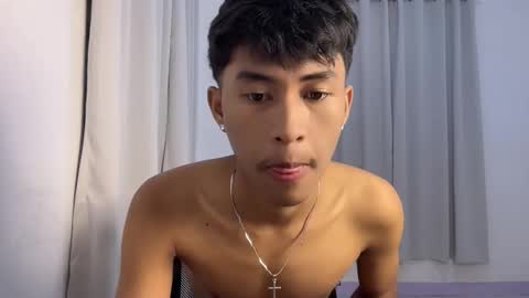 ur_fuckerbttm online show from 8, 11, 2025