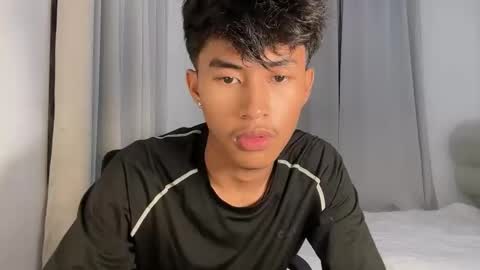 ur_fuckerbttm online show from 16, 2, 2026