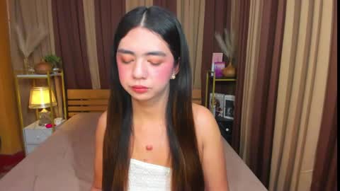ur_girl_dwalker online show from 5, 5, 2026
