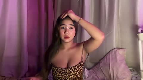 Snapshot of ur_hot_sexy_lucy chatting on 16, 6, 2026 Lucy online show from 16, 6, 2026