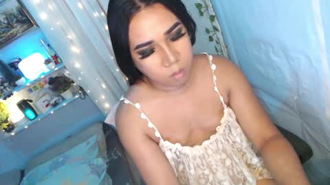 Snapshot of ur_hot_tommiexx chatting on 27, 4, 2026 jennie online show from 27, 4, 2026