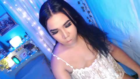 Snapshot of ur_hot_tommiexx chatting on 25, 5, 2026 jennie online show from 25, 5, 2026