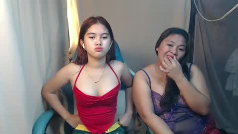 Snapshot of ur_prettyangel chatting on 10, 3, 2026 ur_prettyangel online show from 10, 3, 2026