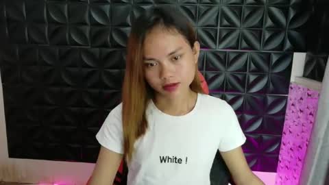 Snapshot of urasian_crisa chatting on 17, 4, 2026 urasian_crisa online show from 17, 4, 2026