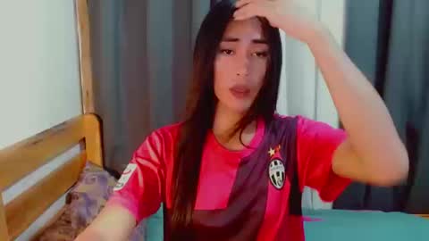 Snapshot of urasian_eya chatting on 17, 12, 2025 urasian_eya online show from 17, 12, 2025