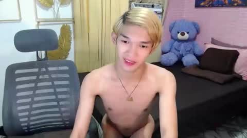 Snapshot of urasian_john20 chatting on 18, 5, 2026 urasian_john20 online show from 18, 5, 2026
