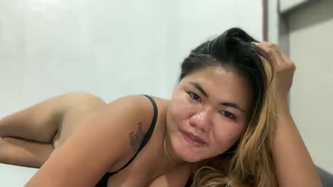 Snapshot of urasianblairexxx chatting on 18, 3, 2026 urasianblairexxx online show from 18, 3, 2026