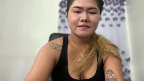 Snapshot of urasianblairexxx chatting on 13, 5, 2026 urasianblairexxx online show from 13, 5, 2026