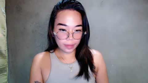 Snapshot of urbabydollx16 chatting on 5, 7, 2026 urbabydollx16 online show from 5, 7, 2026
