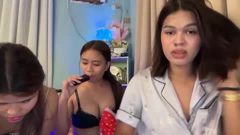 Snapshot of urbbgurl_lynxx chatting on 7, 11, 2025 Urbbgurl lynxx online show from 7, 11, 2025