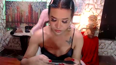 Snapshot of urbigcockdom chatting on 20, 5, 2026 Queen lucy online show from 20, 5, 2026