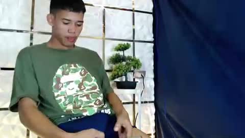 Snapshot of urdreamboy_clarin chatting on 21, 12, 2025 urdreamboy_clarin online show from 21, 12, 2025