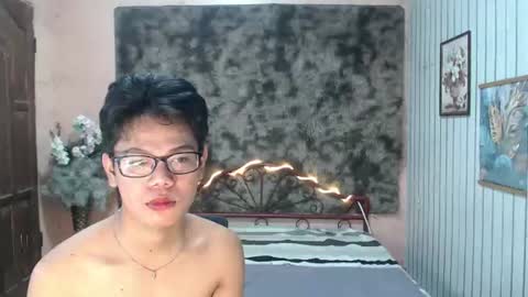 Snapshot of urdreamboy_doms chatting on 2, 8, 2026 urdreamboy_doms online show from 2, 8, 2026