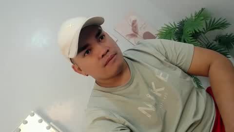 Snapshot of ure_fattytoy143 chatting on 21, 12, 2025 ure_fattytoy143 online show from 21, 12, 2025