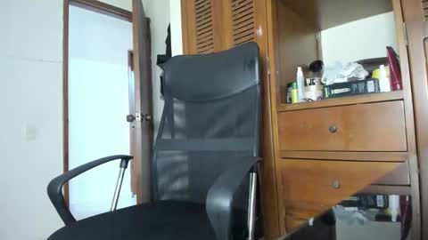 Snapshot of urfavoriteboy96 chatting on 8, 3, 2026 Andres Jordi online show from 8, 3, 2026