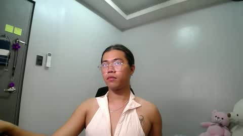 Snapshot of urfuckinghighness chatting on 9, 6, 2026 ask me online show from 9, 6, 2026