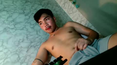 Snapshot of urhot_kharlxoxo chatting on 29, 4, 2026 john carlo online show from 29, 4, 2026