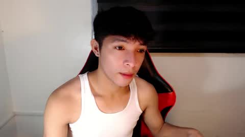 Snapshot of urhotethanxx chatting on 12, 7, 2026 Ethan online show from 12, 7, 2026