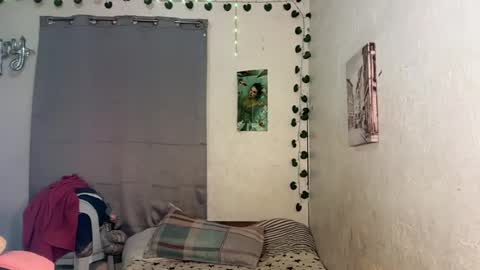 Snapshot of urhotfemboi_jayjay chatting on 8, 7, 2026 itsjayjay online show from 8, 7, 2026
