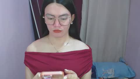Snapshot of urhottiest_katey chatting on 27, 4, 2026 Katey online show from 27, 4, 2026