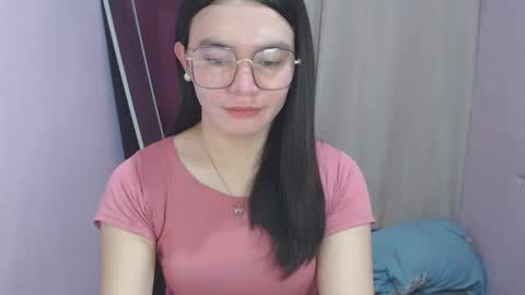 Snapshot of urhottiest_katey chatting on 13, 5, 2026 Katey online show from 13, 5, 2026