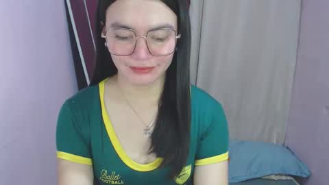 Snapshot of urhottiest_katey chatting on 18, 5, 2026 Katey online show from 18, 5, 2026