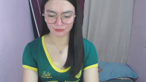 Snapshot of urhottiest_katey chatting on 18, 5, 2026 Katey online show from 18, 5, 2026