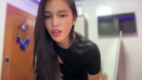 Amira online show from 24, 11, 2025