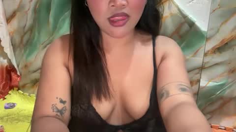 Snapshot of urlady_kitty chatting on 21, 11, 2025 hottie kitty online show from 21, 11, 2025