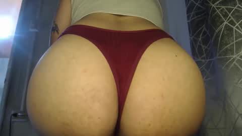 Snapshot of urlovely_hait chatting on 28, 4, 2026 Sham online show from 28, 4, 2026