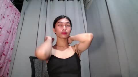 urloverjasmine_xx online show from 27, 4, 2026